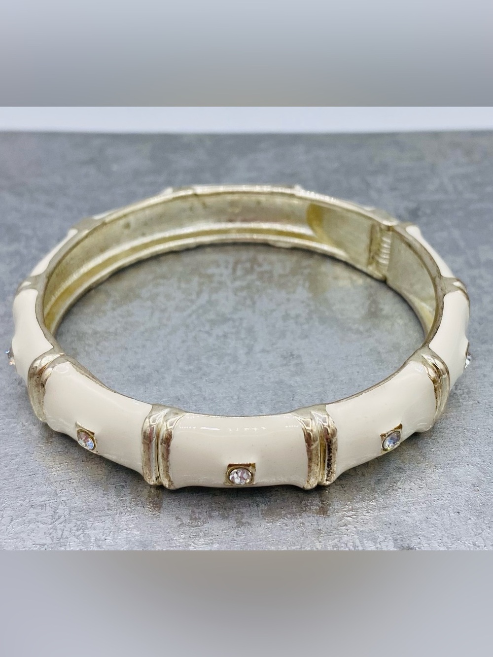 Cream Enamel Gold Tone Accents Clear Rhinestones Hinged Clamp Bangle Bracelet - Picture 3 of 8
